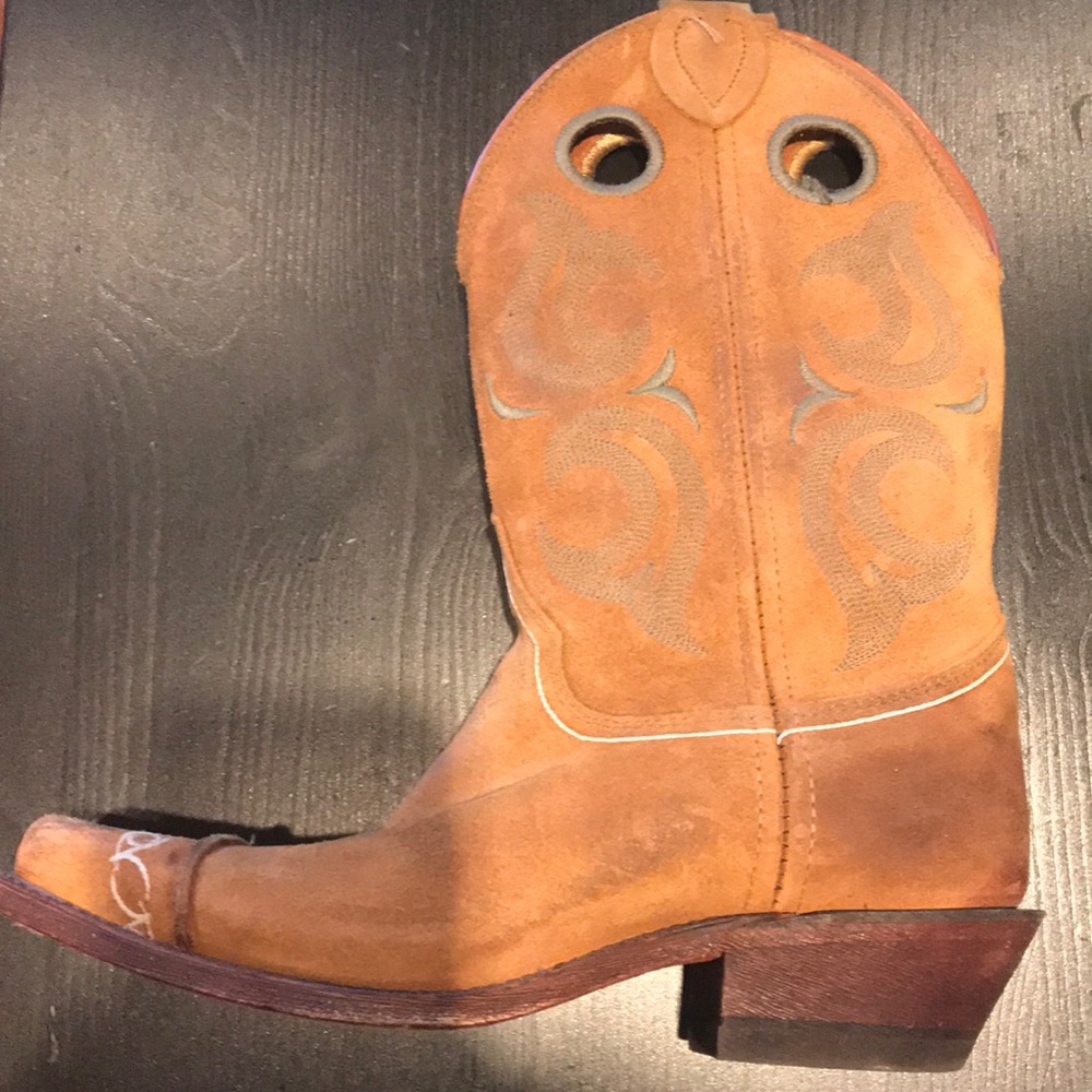Justin cowboy boots